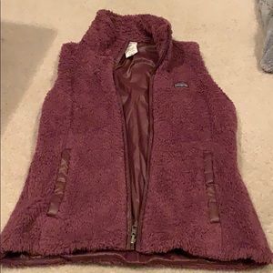 Patagonia Los Gatos fuzzy plum vest sz med